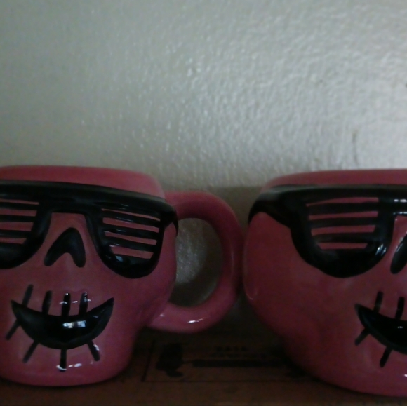 Coffee Mugs or Planters - Picture 4 of 4